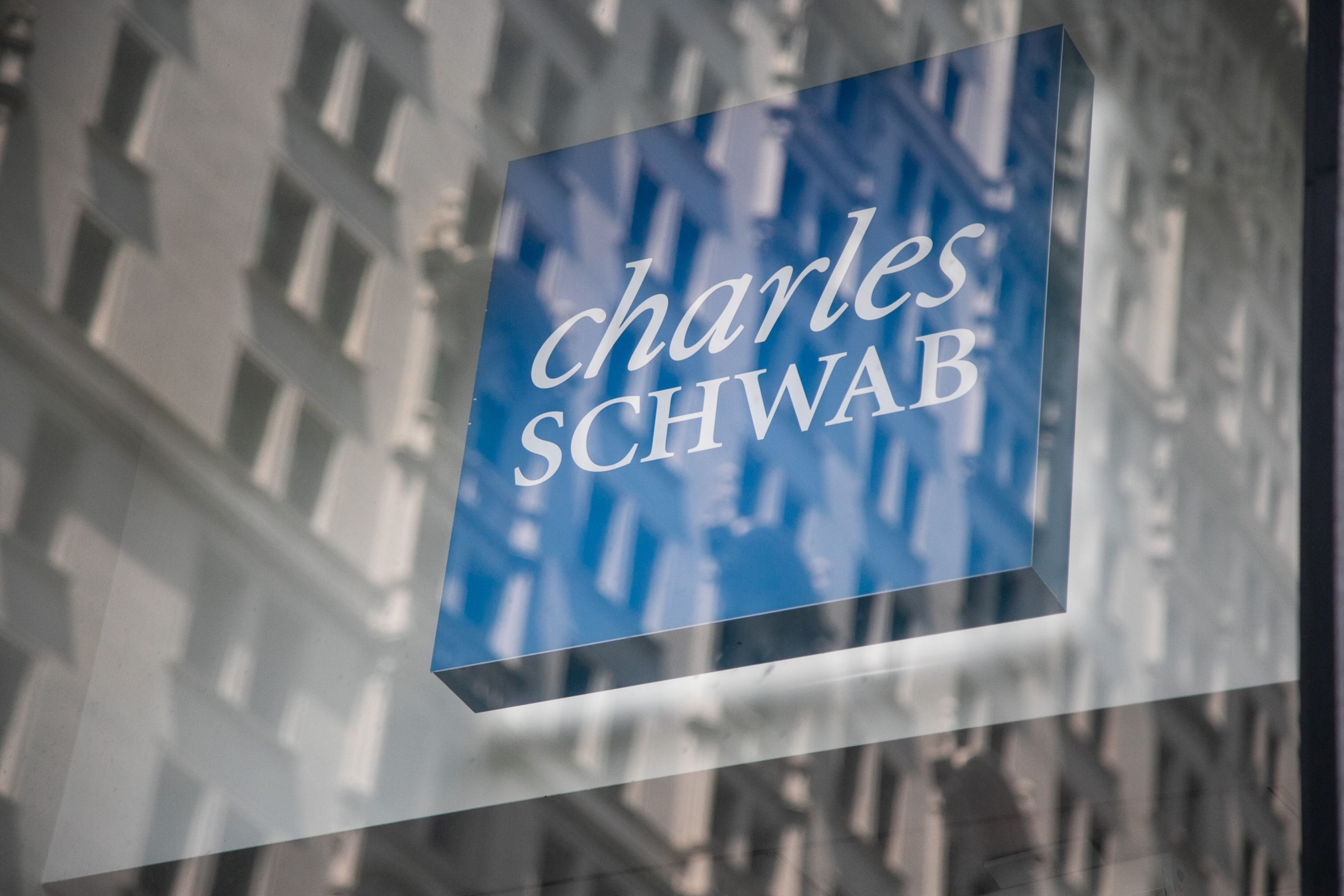 Move from Ameritrade a long and bumpy road for RIAs and Schwab